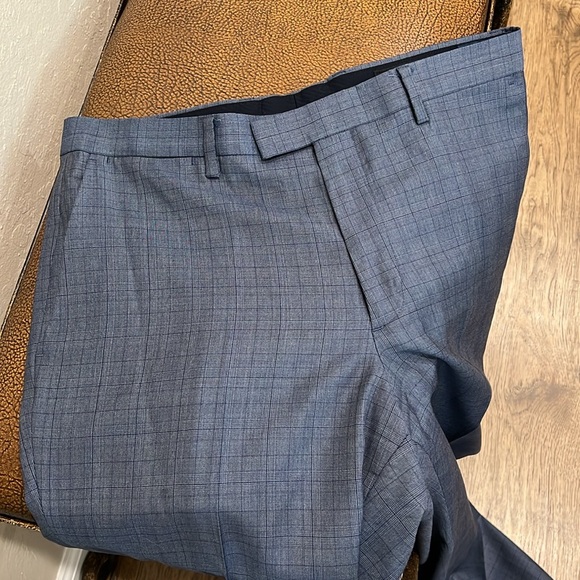 Like New Banana Republic Guabello Connoisseur Dress Pants Standard Fit 100% Wool - Picture 5 of 8